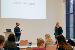 Abschlussdiskussion mit Prof. Miriam Seyda und Prof. Dennis Dreiskämper